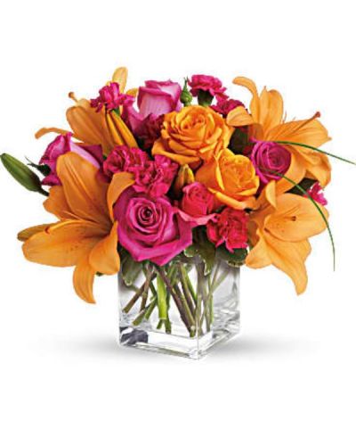 <div id="mark-3" class="m-pdp-tabs-marketing-description">Tres chic! Send that special someone a stylish sentiment with the bright colors of this modern arrangement. Summery hot pinks and oranges are contrasted by the cool clarity of a simple cube vase. An eye-catching everyday choice!</div>
<div id="desc-3">
<ul>
 	<li>Orange asiatic lilies, hot pink and light orange roses, miniature red carnations and a bit of understated greenery.</li>
 	<li>Delivered in a clear glass cube vase.</li>
</ul>
</div>